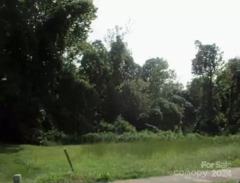 2003 9th Se 85 Dr SE #85, Hickory, NC 28602