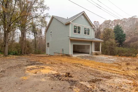 210 Horseman Dr, Gastonia, NC 28056