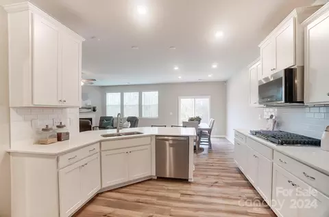 5585 Soft Shell Dr, Lancaster, SC 29720 photo 5