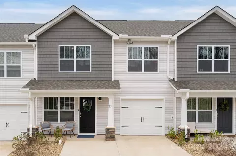 13 Malcolm Ct, Candler, NC 28715