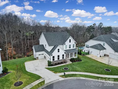330 Forsythia Ln, Fort Mill, SC 29708