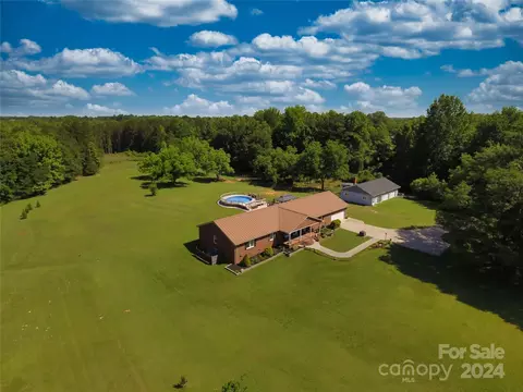 663 Rocklyn Dr, Rock Hill, SC 29730