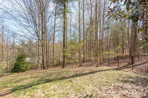 Exterior - 150 Poplar Loop Dr, Flat Rock, NC 28731 photo 5 of 8