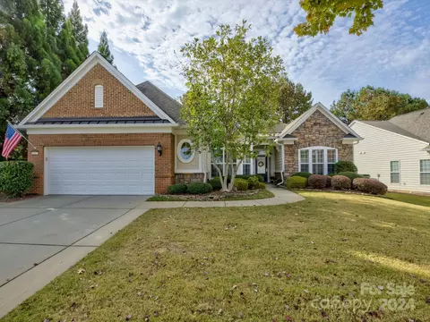 9207 Whistling Straits Dr, Fort Mill, SC 29707
