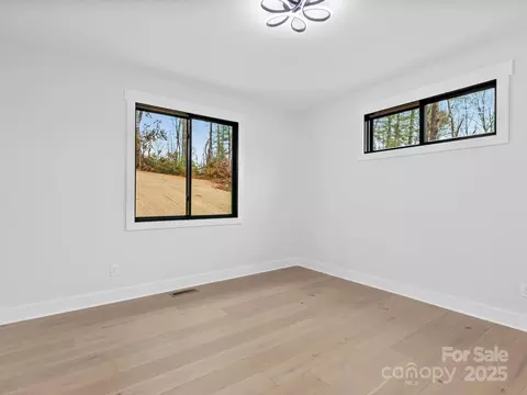 Bedroom - 43 Reta Rd, Fairview, NC 28730 photo 3 of 5