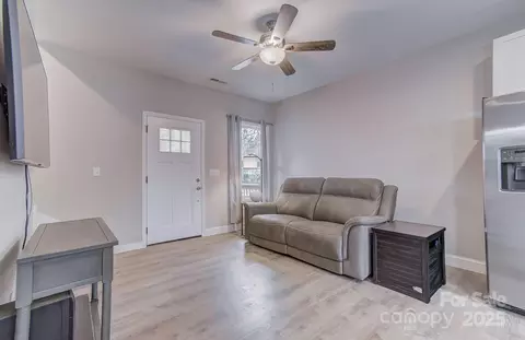 1051 Sharon Ridge Rd, Fairview, NC 28730 photo 6