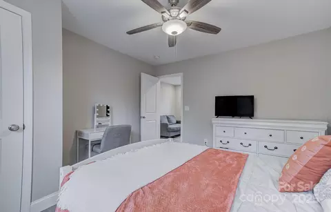 1051 Sharon Ridge Rd, Fairview, NC 28730 photo 13