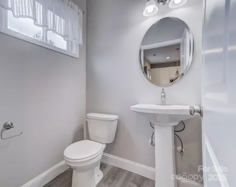 1051 Sharon Ridge Rd, Fairview, NC 28730 photo 8