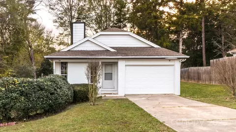 9001 Vicksburg Rd, Charlotte, NC 28227