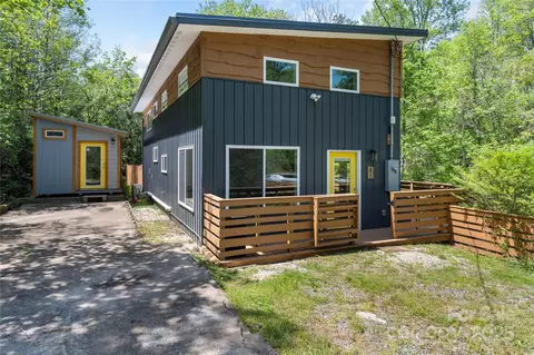 89 Flynn Branch Rd, Asheville, NC 28804