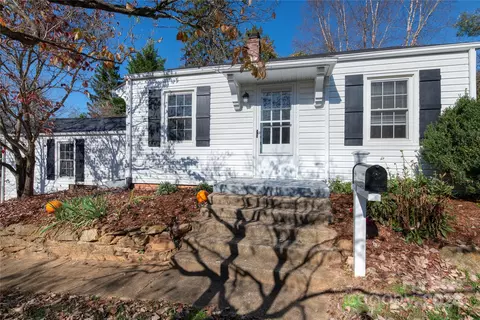 5 S Woodward Ave, Asheville, NC 28804