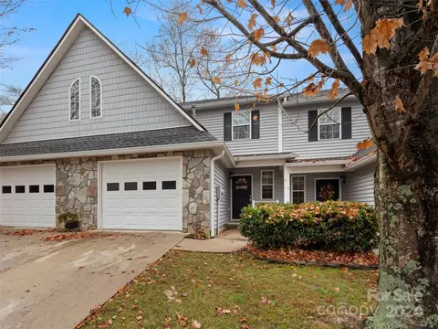 3 Willoughby Run Dr, Asheville, NC 28803