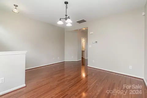 7976 Mariners Pointe Cir, Denver, NC 28037 photo 3