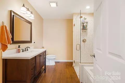 Bath - 71 Foothills Cv, Clyde, NC 28721 photo 1 of 3