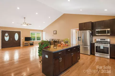 Other - 71 Foothills Cv, Clyde, NC 28721 photo 2 of 4
