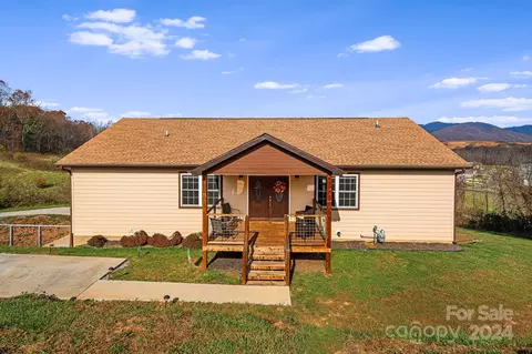 Exterior - 71 Foothills Cv, Clyde, NC 28721 photo 1 of 4