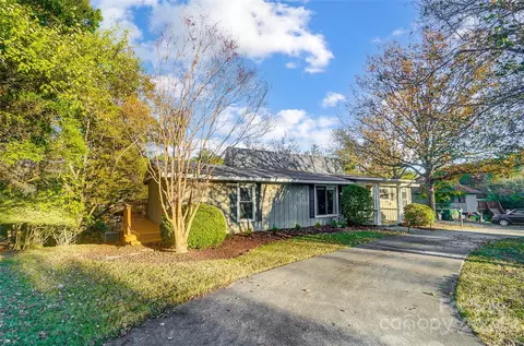 6052 Bora Bora Dr, Tega Cay, SC 29708