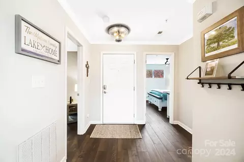 Entry Way - 18621 Harborside Dr, Cornelius, NC 28031 photo 1 of 1