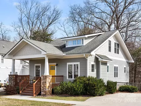 162 Estelle Park Dr, Asheville, NC 28806