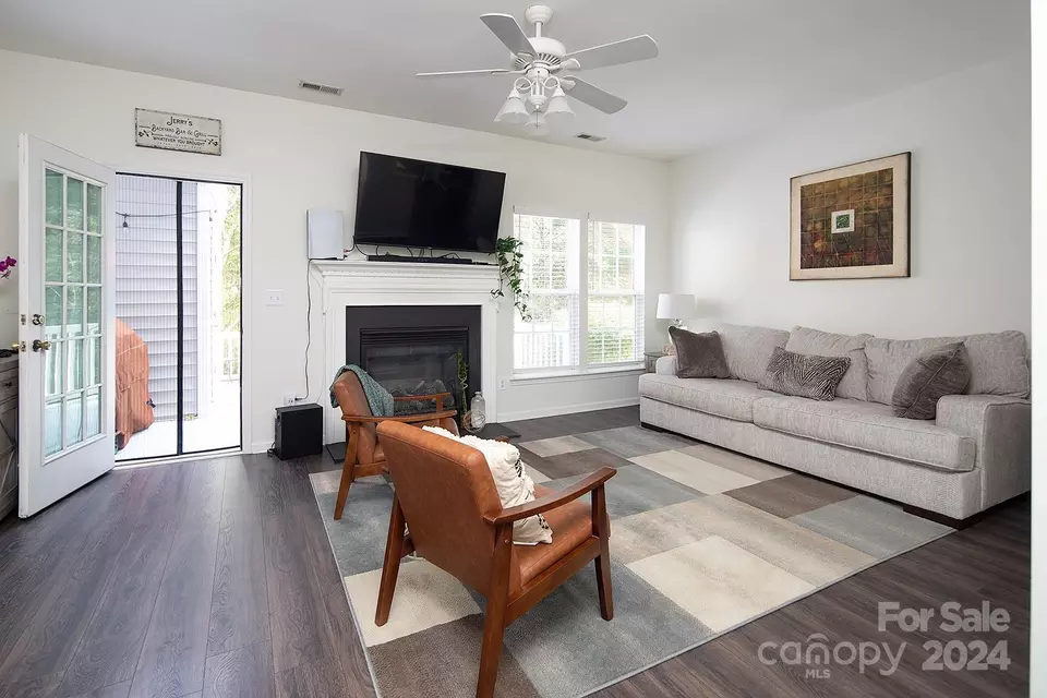 Living - 3017 Misty Harbor A Cir #A, Cramerton, NC 28032 photo 4 of 6