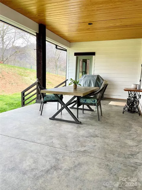 Exterior - 78 Eagle Rdg, Clyde, NC 28721 photo 5 of 6