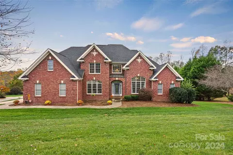 2690 Gettysburg Pl, Claremont, NC 28610