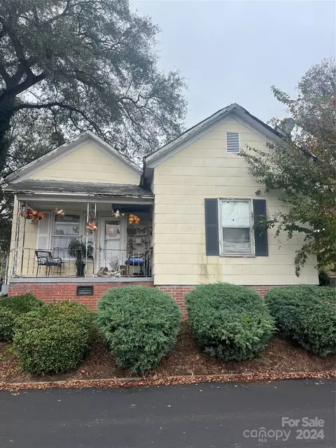 2 Elm St, Lancaster, SC 29720 photo 4
