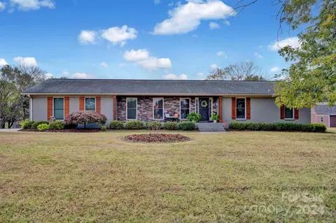 7180 Pharr Mill Rd, Harrisburg, NC 28075