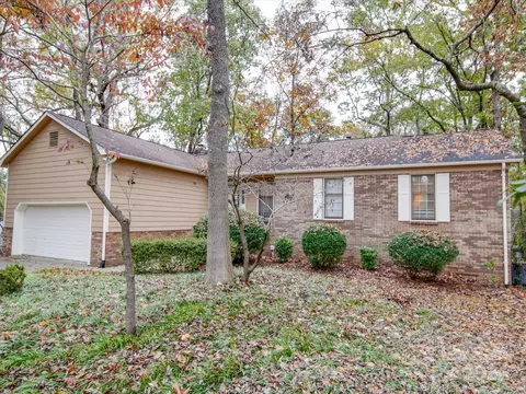 5001 Belford Ct, Charlotte, NC 28226