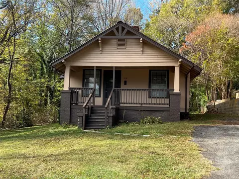 238 7th Se St SE, Hickory, NC 28602