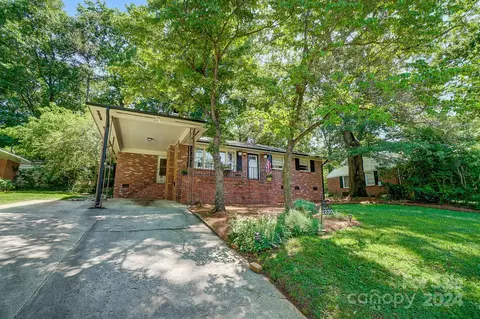 1230 Fern Forest Dr, Gastonia, NC 28054