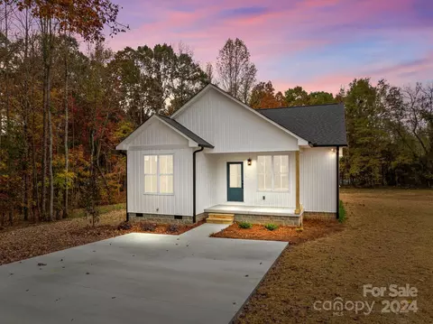 240 Ivey Meadow Ct, Linwood, NC 27299