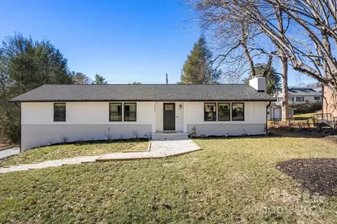2025 S Stoney View Ct, Hendersonville, NC 28792
