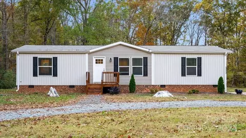 22550 S Nc Highway 109 S Hwy S, Denton, NC 27239