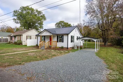 126 Spring Street St, Denton, NC 27239 photo 2