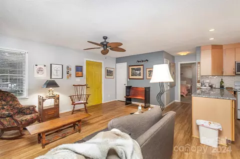 240 Mel Ln, Crouse, NC 28033 photo 9