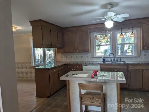 1832 Noah Path, Conover, NC 28613 photo 15