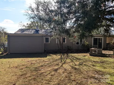 1832 Noah Path, Conover, NC 28613 photo 6