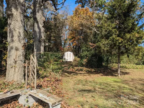 1832 Noah Path, Conover, NC 28613 photo 8
