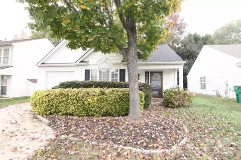 7417 Stone Mountain Ct, Charlotte, NC 28262