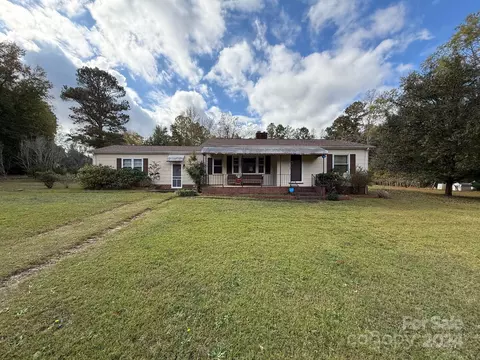340 Mcrae Ave, Wadesboro, NC 28170