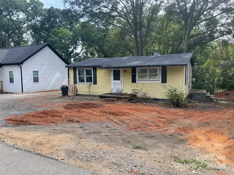 2080 Vickers St, Huntersville, NC 28078