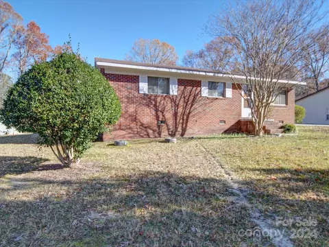 1869 Emma Cir, Lancaster, SC 29720