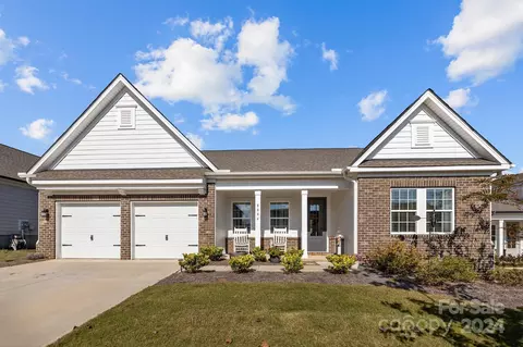 8004 Green Heron Ct, Belmont, NC 28012