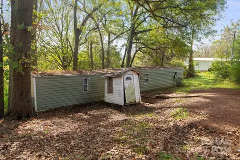 610 Elizabeth Ln, Gastonia, NC 28052