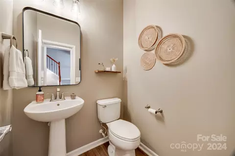 Entry Way - 920 Lyndley Dr, Fort Mill, SC 29708 photo 3 of 3