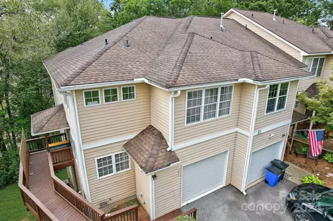 141 Farm Ln, Mills River, NC 28759