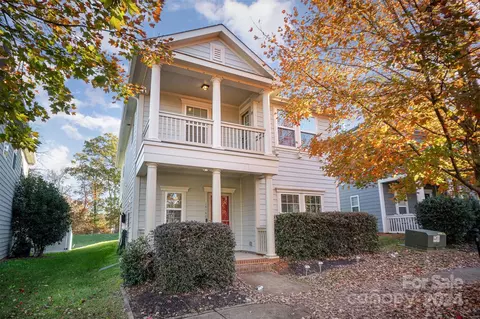 14140 Holly Springs Dr, Huntersville, NC 28078