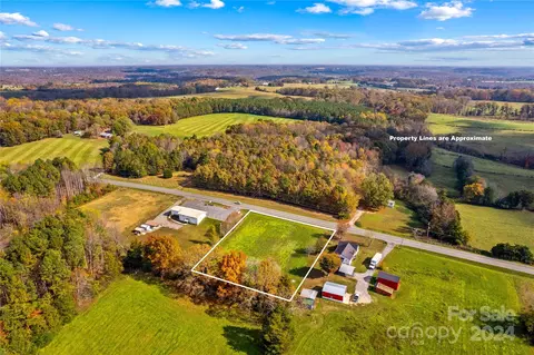 000 E Memorial Hwy, Harmony, NC 28634