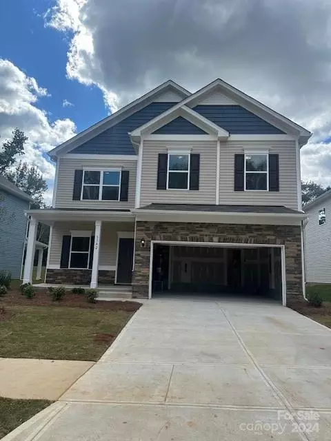 6142 Moonview Ct, Charlotte, NC 28212